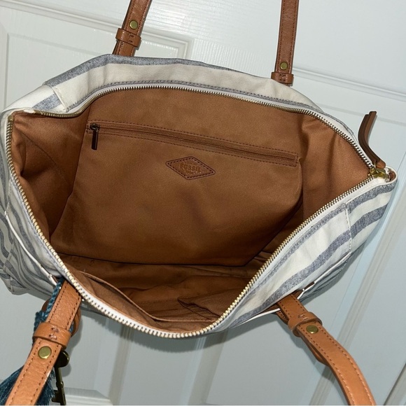 Fossil Gray White Striped Tote Bag Purse Pom Pom tassels 18” x 11” - Picture 6 of 6